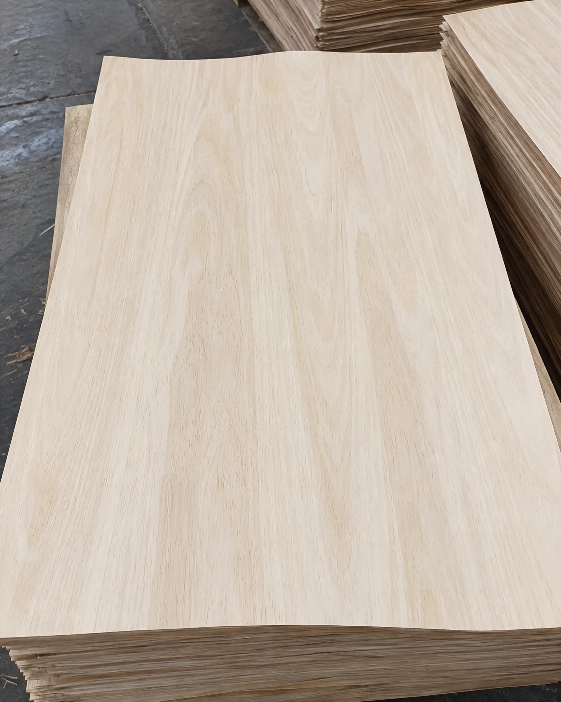 Rubberwood rotary-cut veneer product view